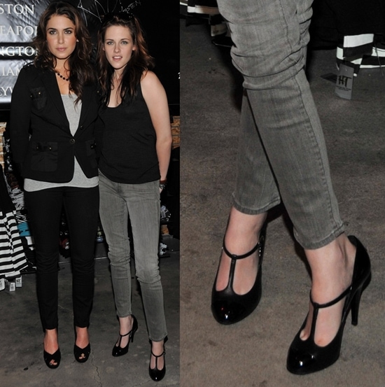 Nikki Reed and Kristen Stewart sign autographs at the Garden State Plaza Hot Topic