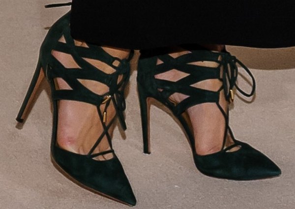 Olivia Palermo shows off her feet in green-and-gold Aquazzura pumps