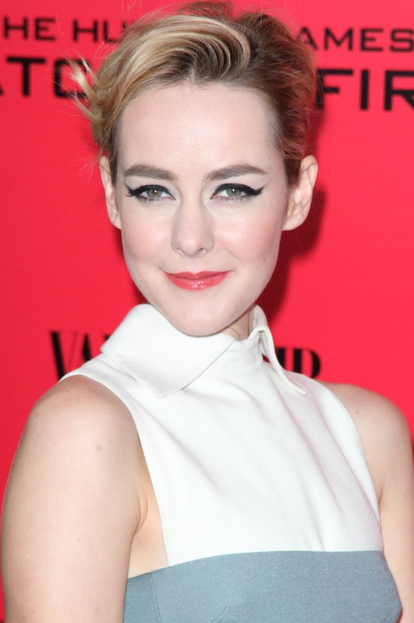 Jena Malone exuded old-school charm in a gray-and-white structured dress from Valentino's Fall 2013 collection