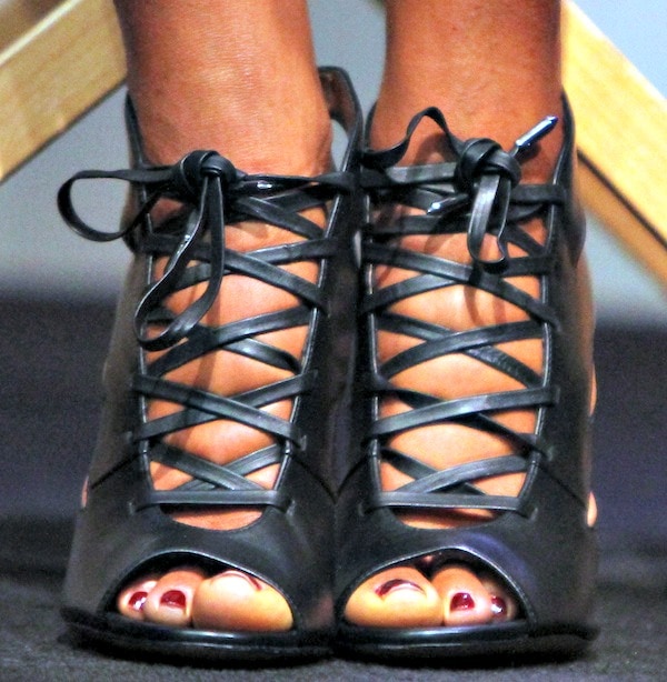 Naomie Harris rocking black lace-up heels