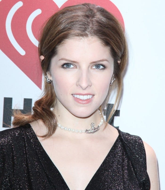 Anna Kendrick wears her hair back at the 2013 Z100 Jingle Ball