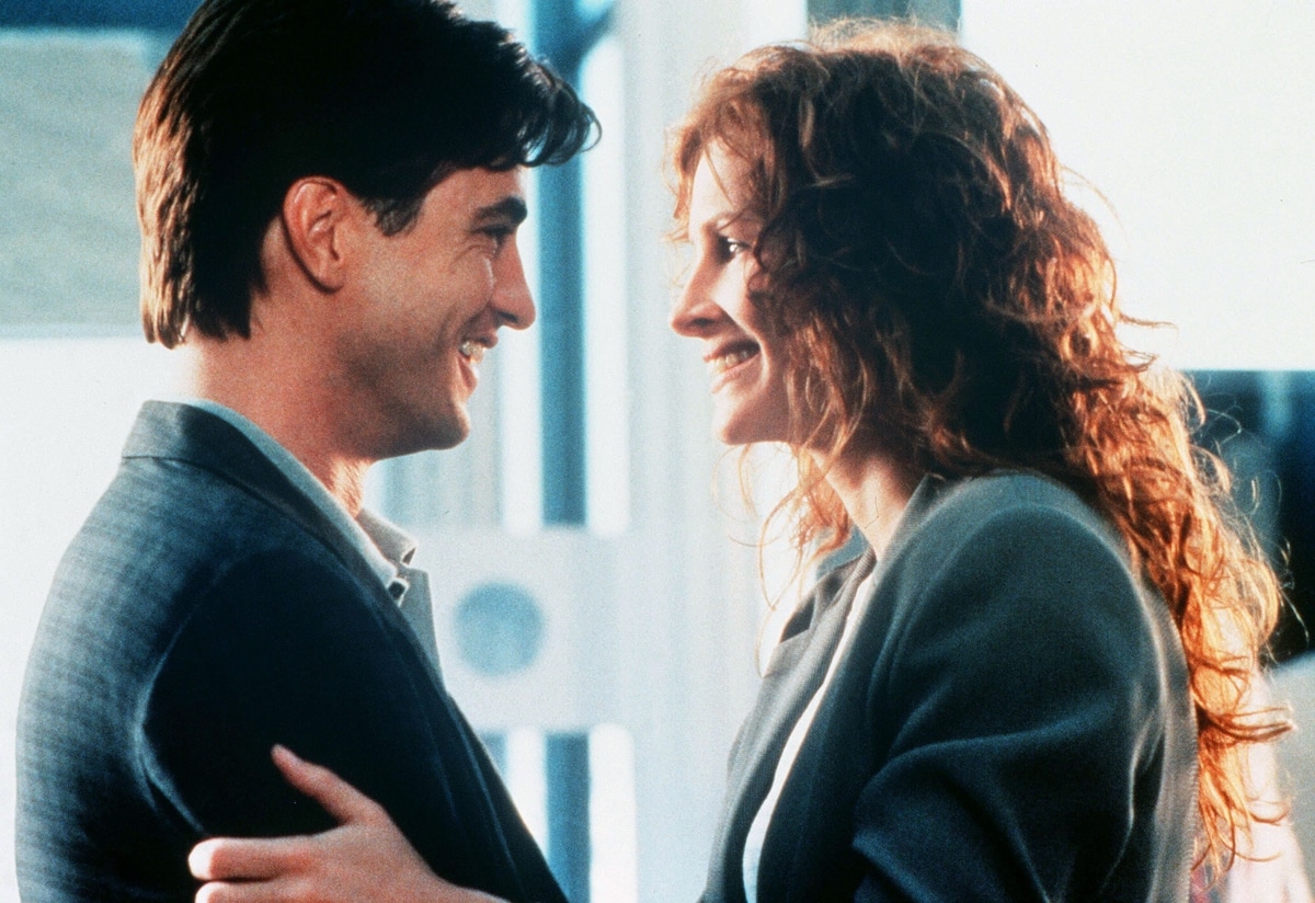 Julia Roberts as 27-year-old food critic Julianne Potter and her best friend, Dermot Mulroney as sportswriter Michael O'Neal, in the 1997 American romantic comedy film My Best Friend's Wedding