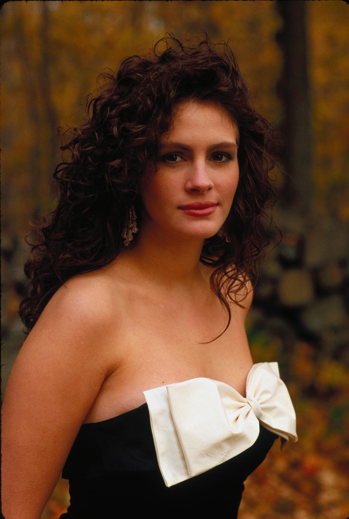 Julia Roberts plays the sexually adventurous Daisy Araújo but first auditioned for the role of Josefina "Jojo" Barbosa