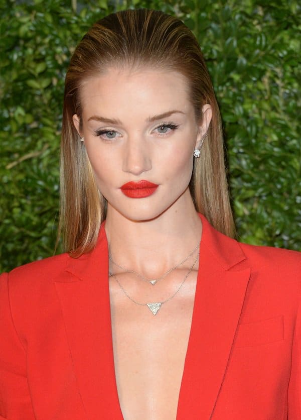 Rosie Huntington-Whiteley accessorized her look with Anita Ko's triangle 18-karat gold diamond necklace