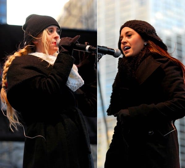 Megan and Liz perform at the 2013 Magnificent Mile Lights Festival