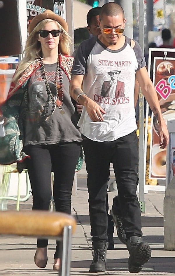 Ashlee Simpson and boyfriend Evan Ross walk through West Hollywood together