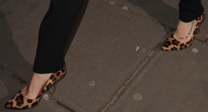 Ashley Roberts's feet in bold leopard-print pumps