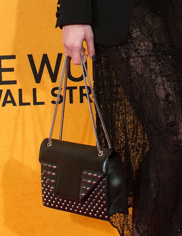 Daisy Lowe completed her look with a chic Saint Laurent "Betty" bag at the premiere
