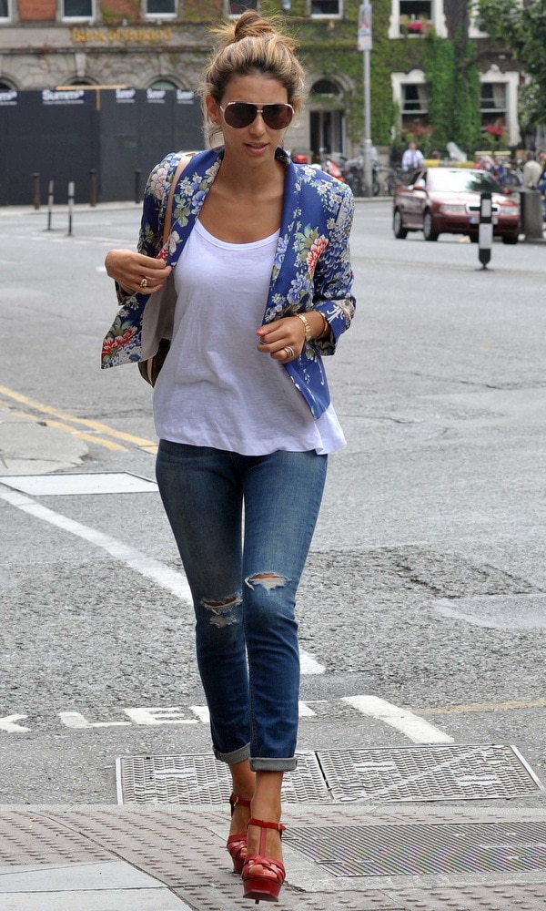 Georgia Salpa effortlessly chic in distressed boyfriend jeans during a sunny Dublin day, July 16, 2013