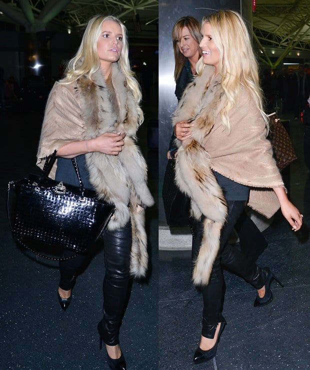 Jessica Simpson flaunts her figure in noir black stretch lambskin J Brand Super Skinny leather pants