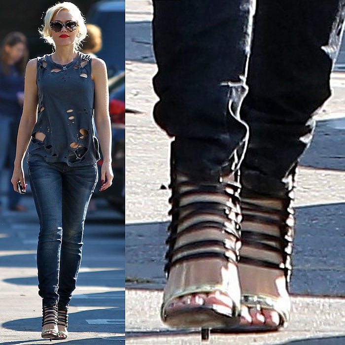 Gwen Stefani wearing black strappy sandals