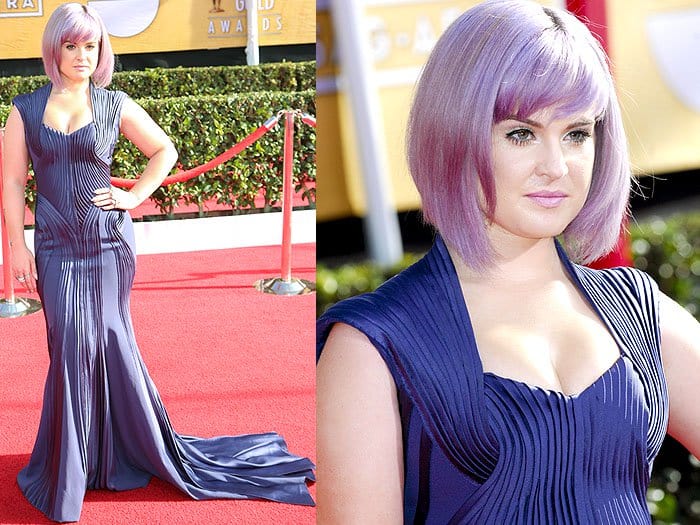 Kelly Osbourne in a navy Zac Posen gown, Aperlai shoes, a Colette ring cuff, a Le Vian ring, and Jordan Alexander earrings at the 20th Annual Screen Actors Guild Awards