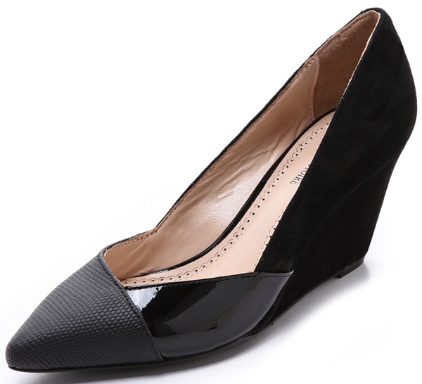 Pour la Victoire "Minna" Pointed Wedges in Black