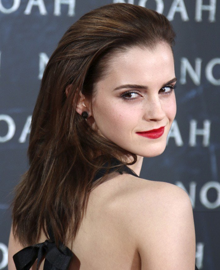 Emma Watson wears her brown hair down at the premiere of "Noah"