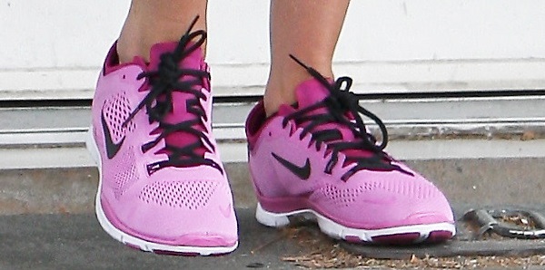 Rosie Huntington-Whiteley wears pink Nike shoes to the gym