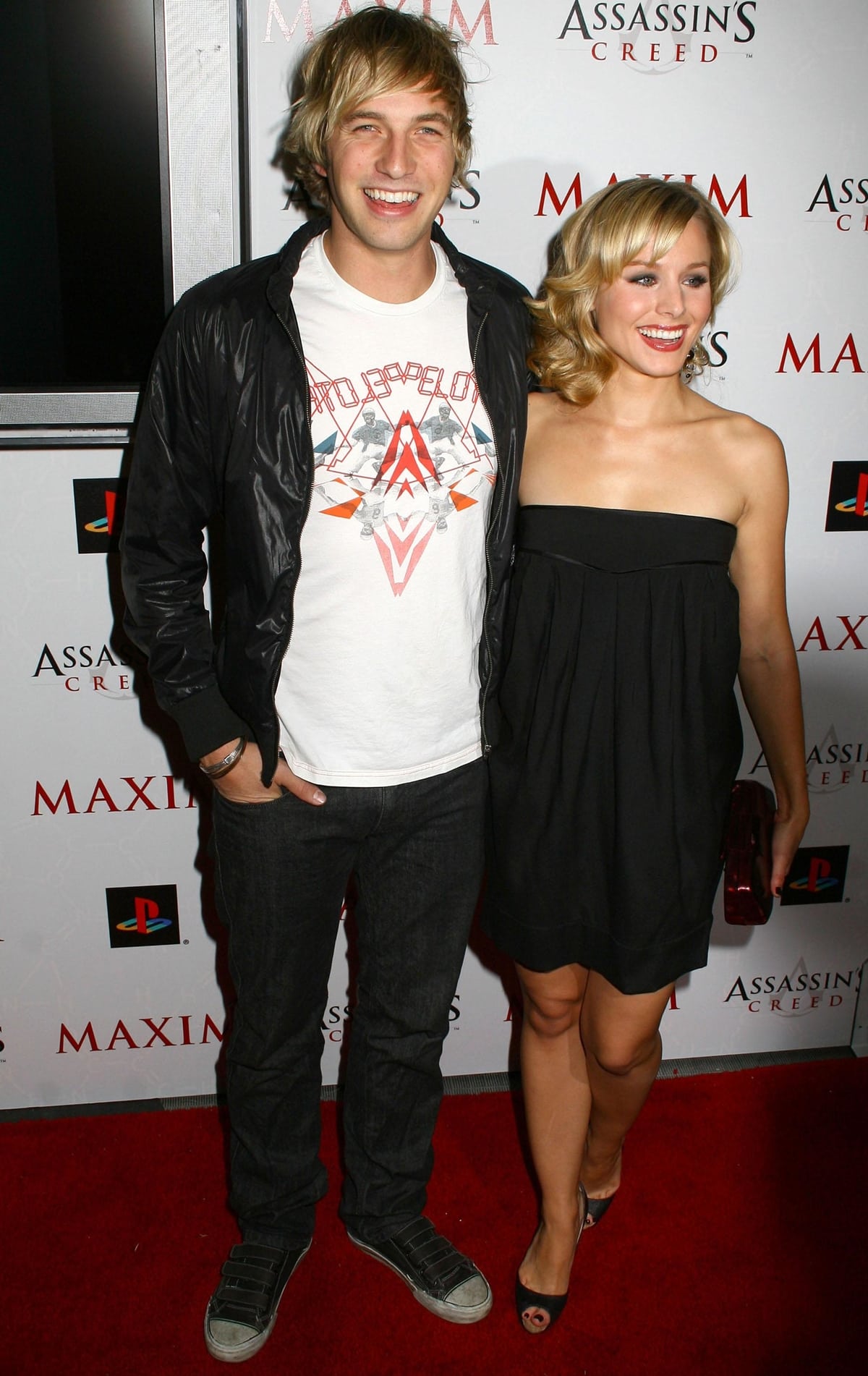 Ryan Hansen and Kristen Bell at the Maxim party for the videogame Assassin's Creed