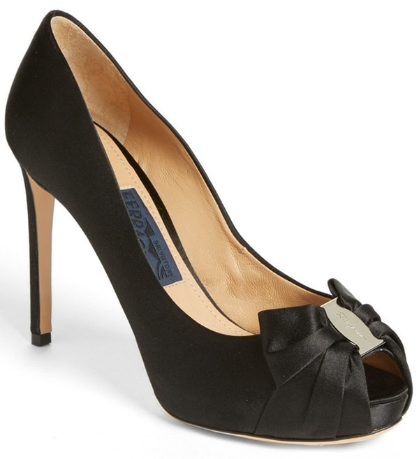 Salvatore Ferragamo "Pianka" Pumps in Black