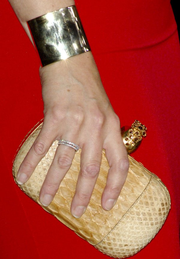 Kate Winslet's nude punk skull clutch from Alexander McQueen