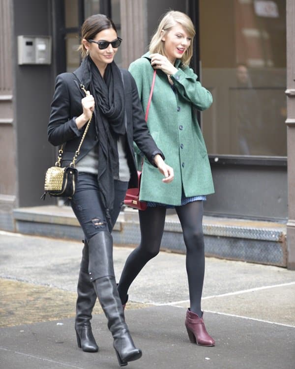 Lily Aldridge pairs black skinny jeans with a chic black blazer for a stylish lunch date with Taylor Swift in New York City