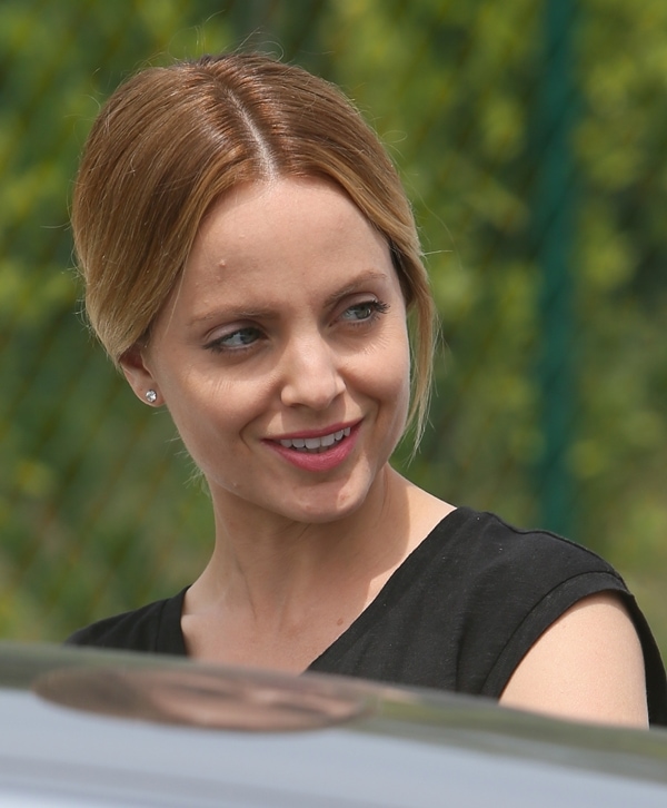 Mena Suvari wears barely-there makeup while out in Beverly Hills