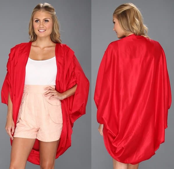 Lisa Taranto Dani Cape