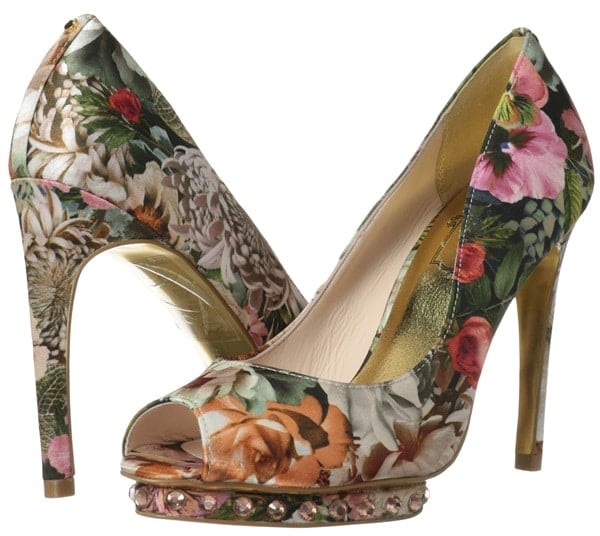 Ted Baker "Leonar" Pumps