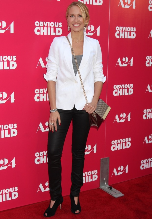Anna Camp donned a crisp white Club Monaco blazer paired with black pants at a special screening of 'Obvious Child'