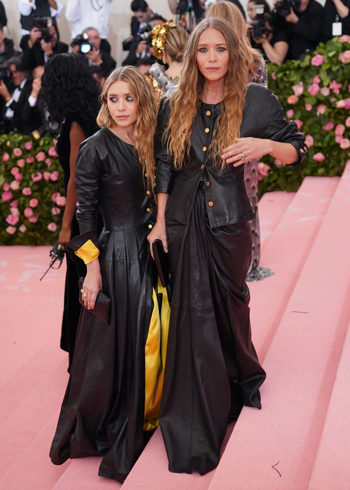 Ashley Olsen is about half an inch taller than Mary-Kate, with heights of 4 feet 11.5 inches and 4 feet 11 inches, respectively
