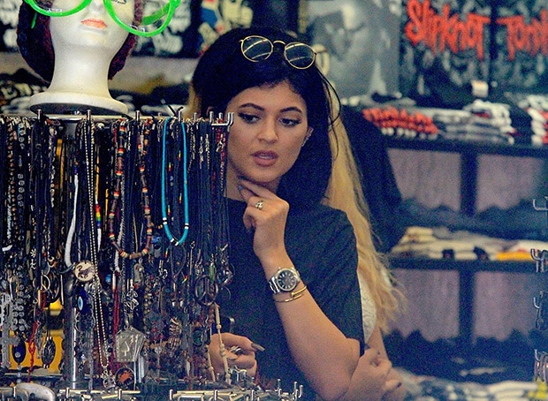 Kylie Jenner browses trendy jewelry and accessories on Melrose Avenue