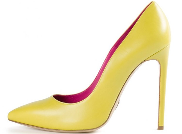 Oscar Tiye "Rawan" Pumps