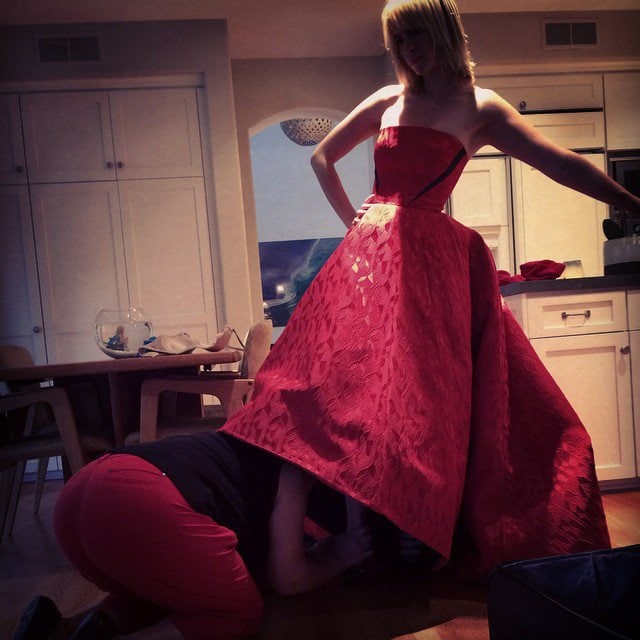 January Jones' Instagram pic captioned, "This pic makes me feel like a very silly human being. #couldntputonmyowndamnshoes" - posted on August 27, 2014