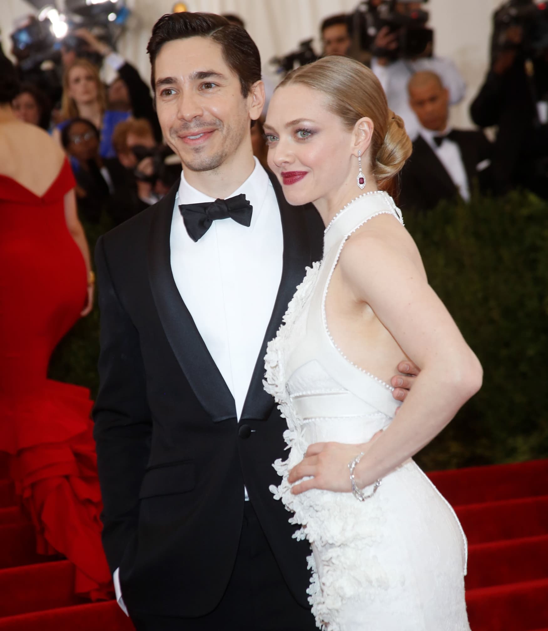 The nude images allegedly show Amanda Seyfried enjoying an intimate vacation with her then-boyfriend Justin Long