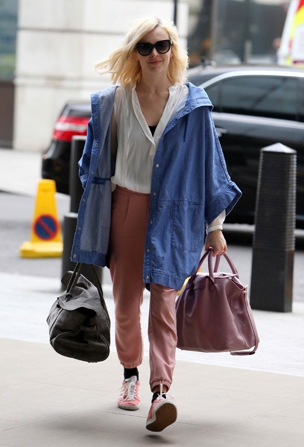 Fearne Cotton wears a denim jacket with slouchy pants
