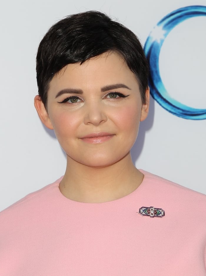 Ginnifer Goodwin styled her loose pink Marni blouse with a brooch