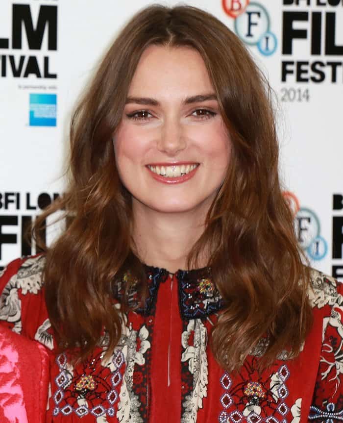 Keira Knightley radiates with natural waves and a fresh, glowing makeup look at 'The Imitation Game' photo call during the BFI London Film Festival 2014