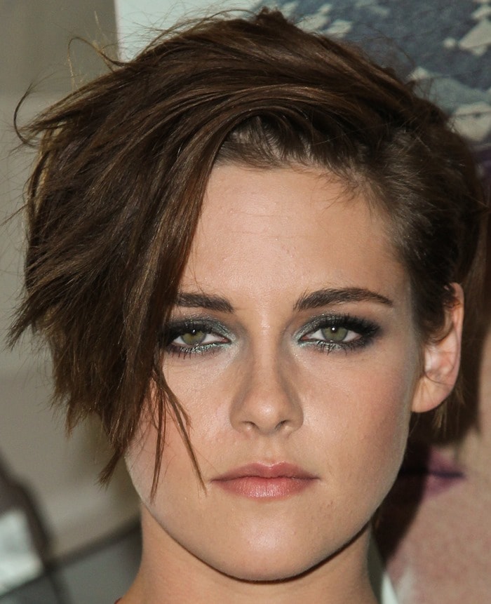 Kristen Stewart showing off her new hairstyle