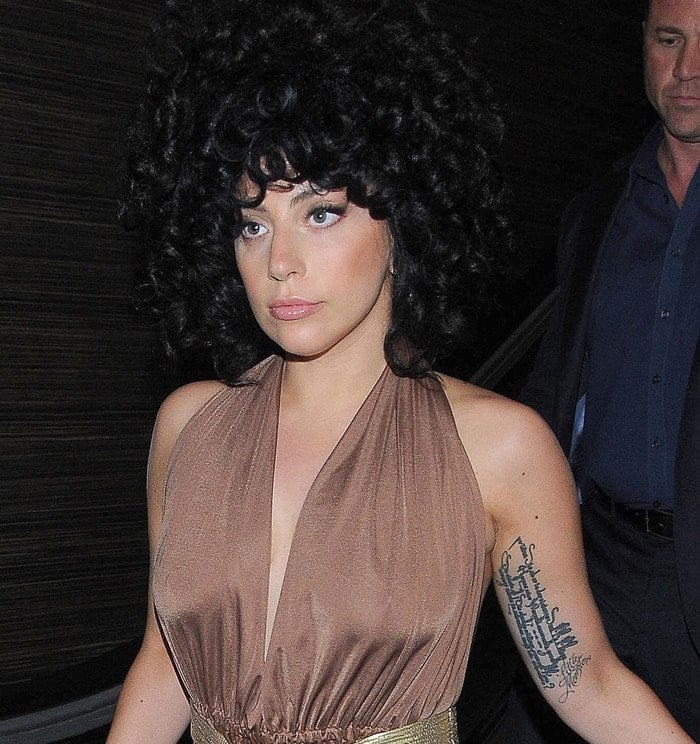 Lady Gaga wearing the wig from her 'Cheek to Cheek' album cover