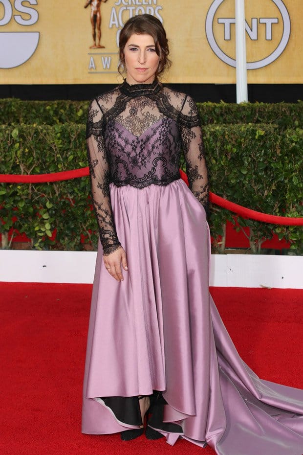 Mayim Bialik's dress at the 20th Annual Screen Actors Guild Awards looks like a lavender tablecloth with lace sleeves