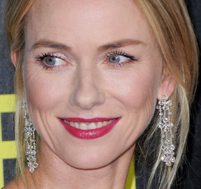 Naomi Watts accessorized with Bulgari jewelry