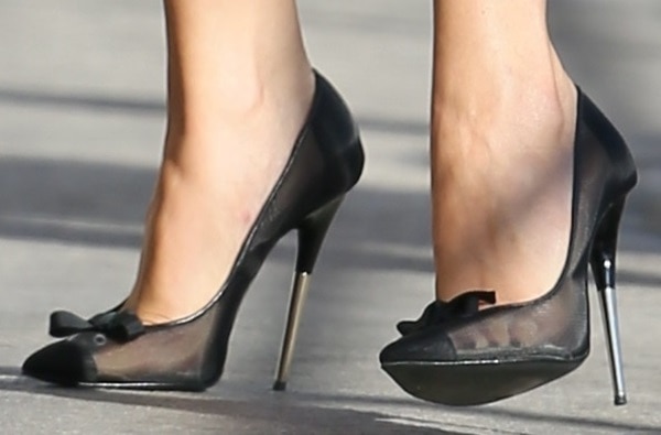 Selena Gomez shows off her feet in Tom Ford pumps