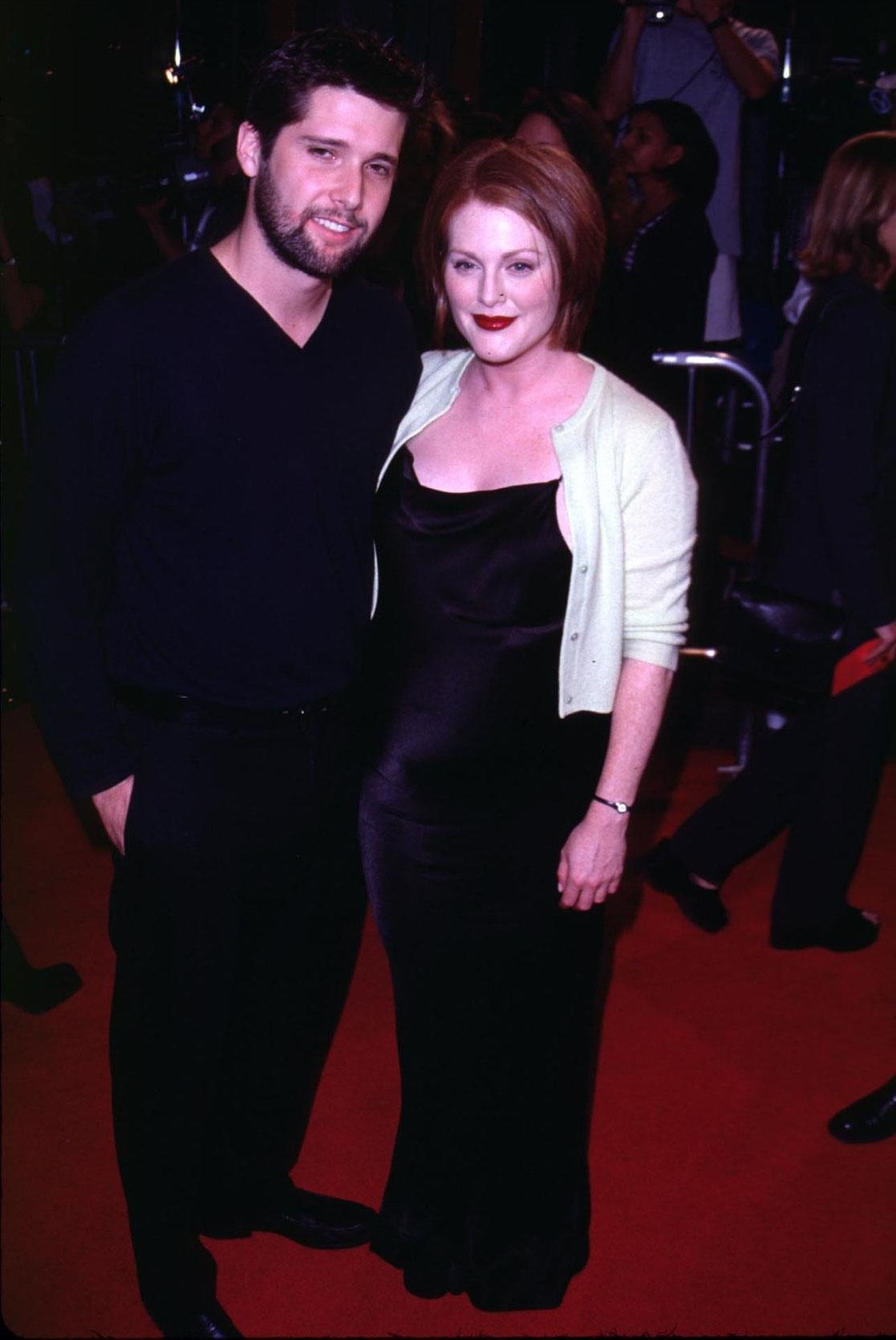 Julianne Moore and her then-boyfriend Bart Freundlich during "Boogie Nights" Los Angeles Premiere