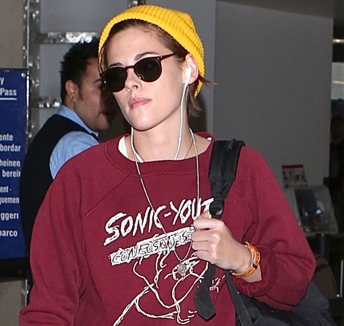 Kristen Stewart departing on a flight at LAX airport in Los Angeles, California on November 17, 2014