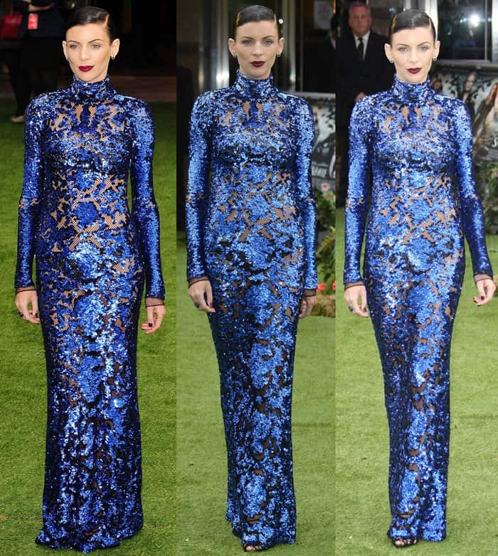 Liberty Ross showcased the blue sequin Tom Ford gown with intricate lace detailing, pairing it with strappy black heels and minimal jewelry at the 'Snow White and the Huntsman' premiere