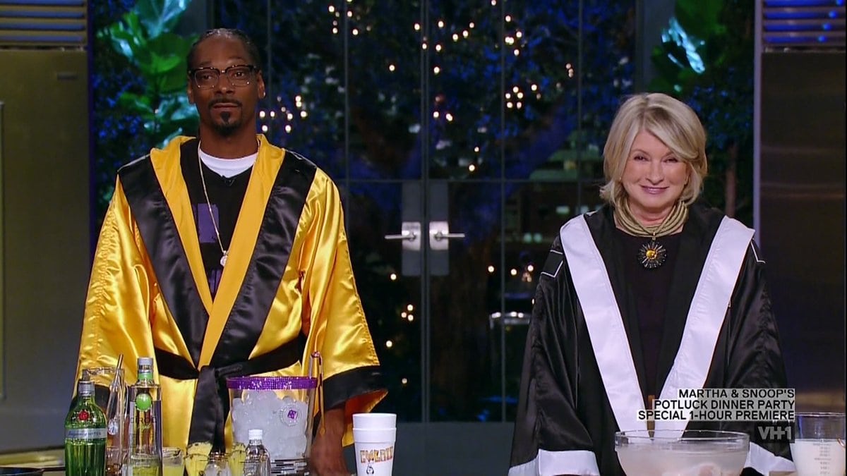Martha Stewart and Snoop Dogg met for the first time in 2008 when he appeared as a guest on The Martha Stewart Show