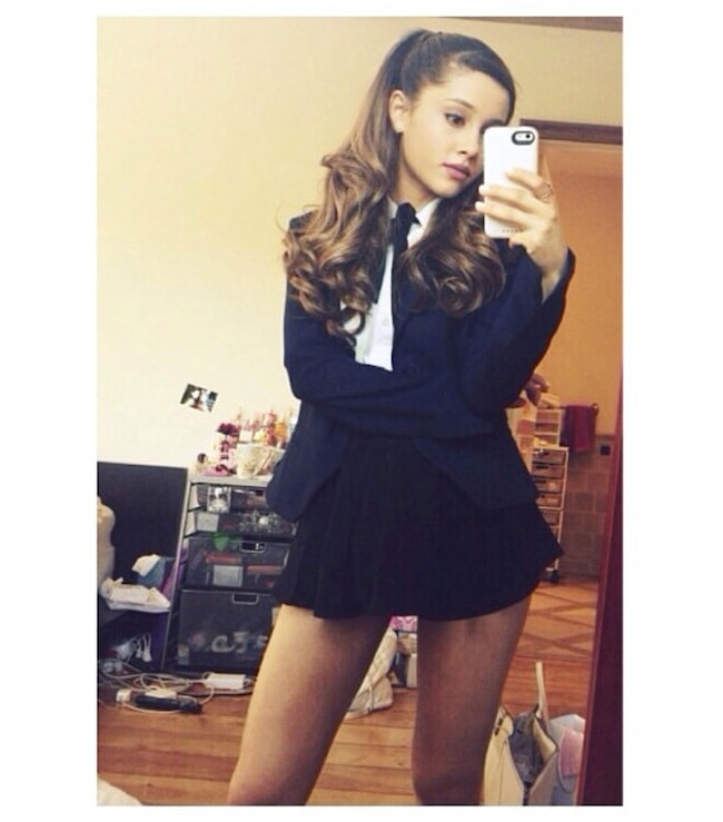 Ariana Grande' schoolgirl outfit