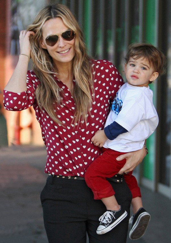 Molly Sims and her son Brooks Stuber leaving the Baby2Baby event