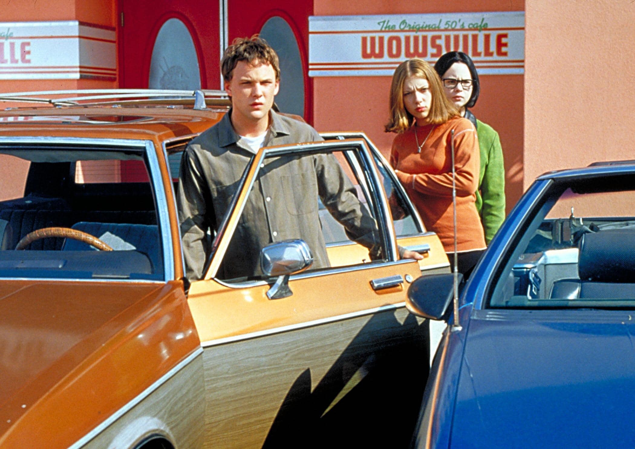 Brad Renfro as Josh, Scarlett Johansson as Rebecca Doppelmeyer, and Thora Birch as Enid Coleslaw in Ghost World