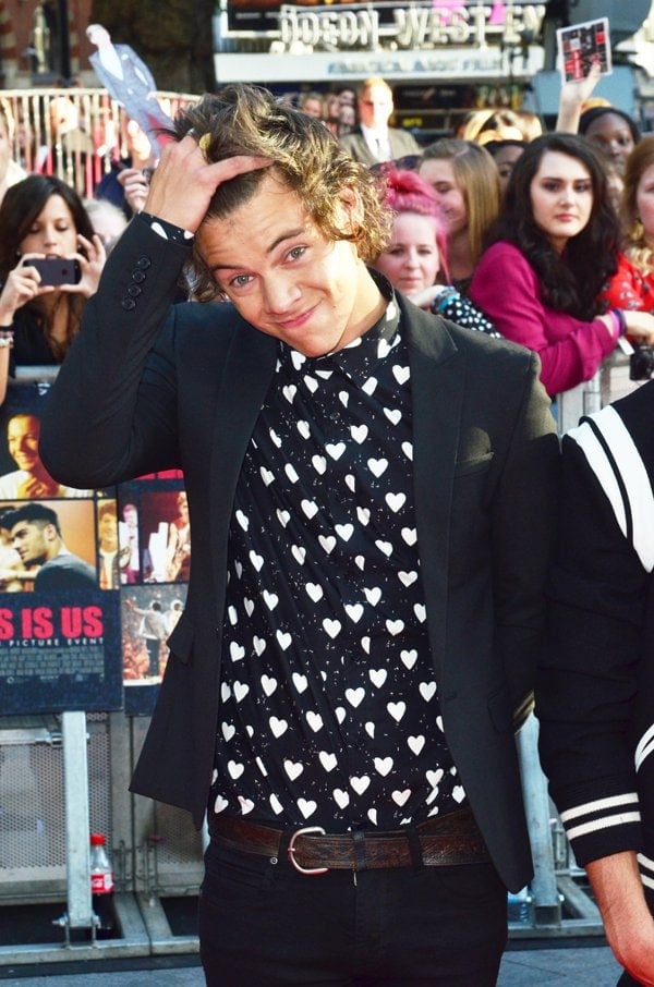 Harry Styles Just Can T Get Enough Of Burberry S Heart Print Shirt