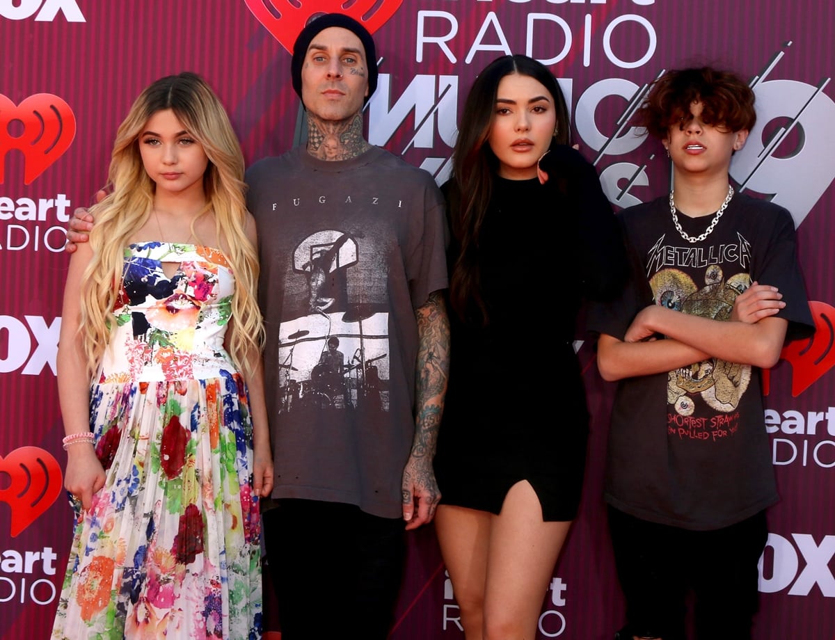 Travis Barker and his kids Alabama and Landon and his step-daughter Atiana De La Hoya at the 2019 iHeartRadio Music Awards