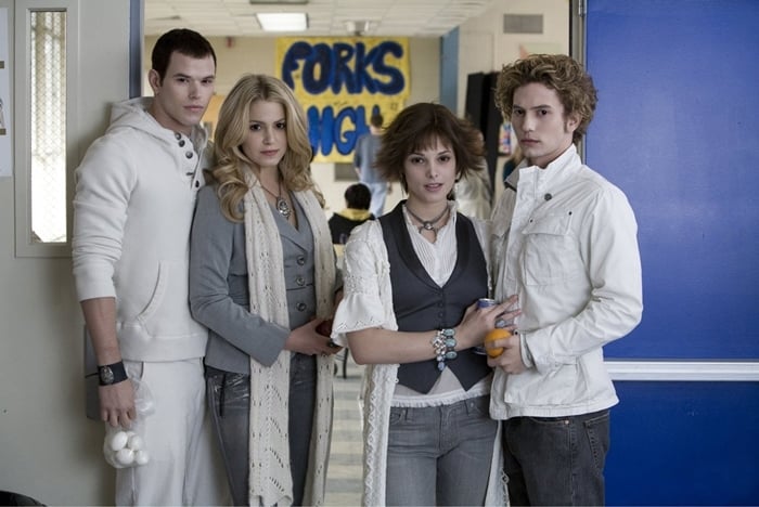 Kellan Lutz, Nikki Reed, Ashley Greene, and Jackson Rathbone in Twilight